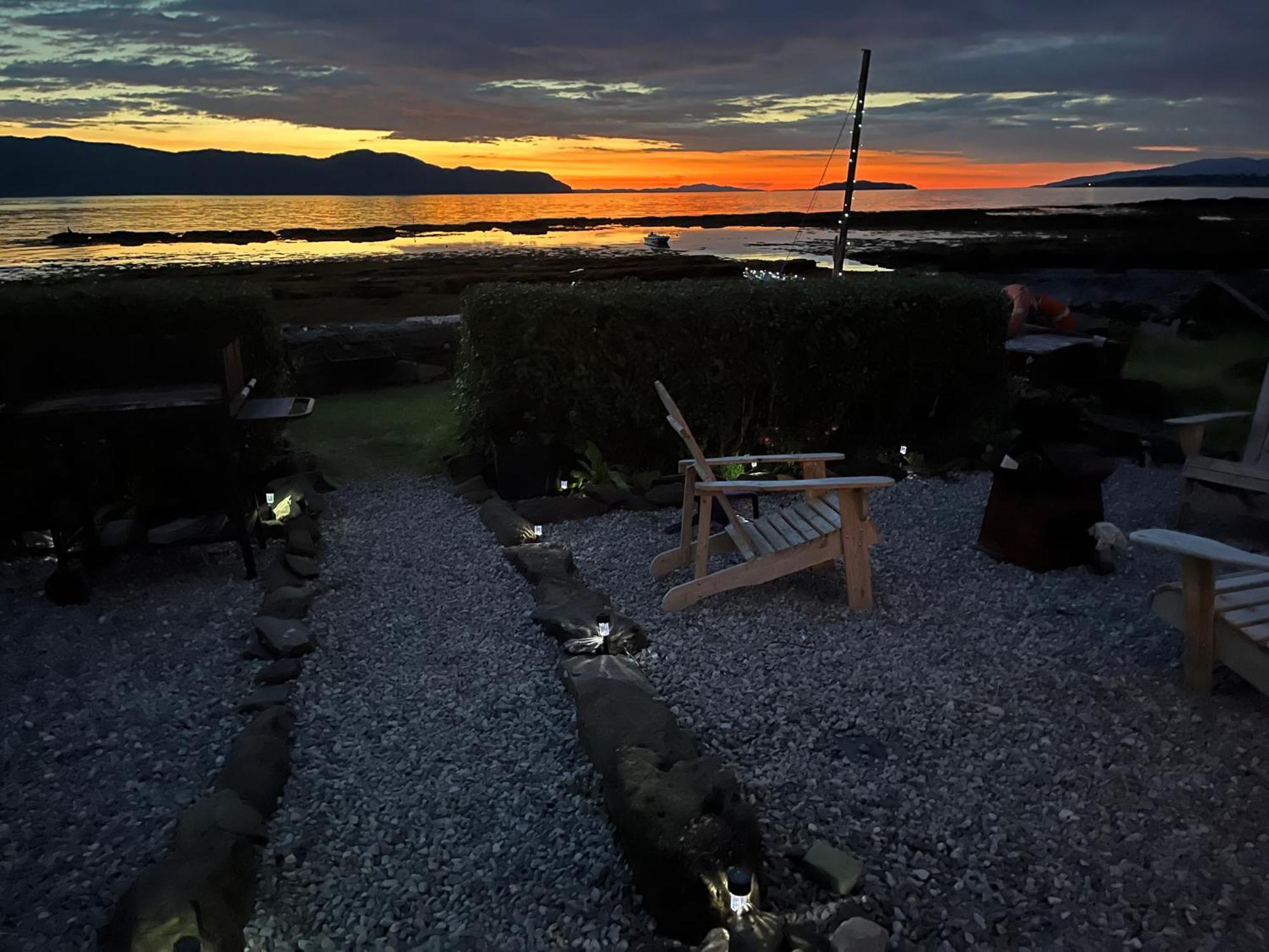 Carnmhor, Isle Of Skye - Stunning 242 Year Old Cottage On Its Own Sea Shore! Breakish Extérieur photo