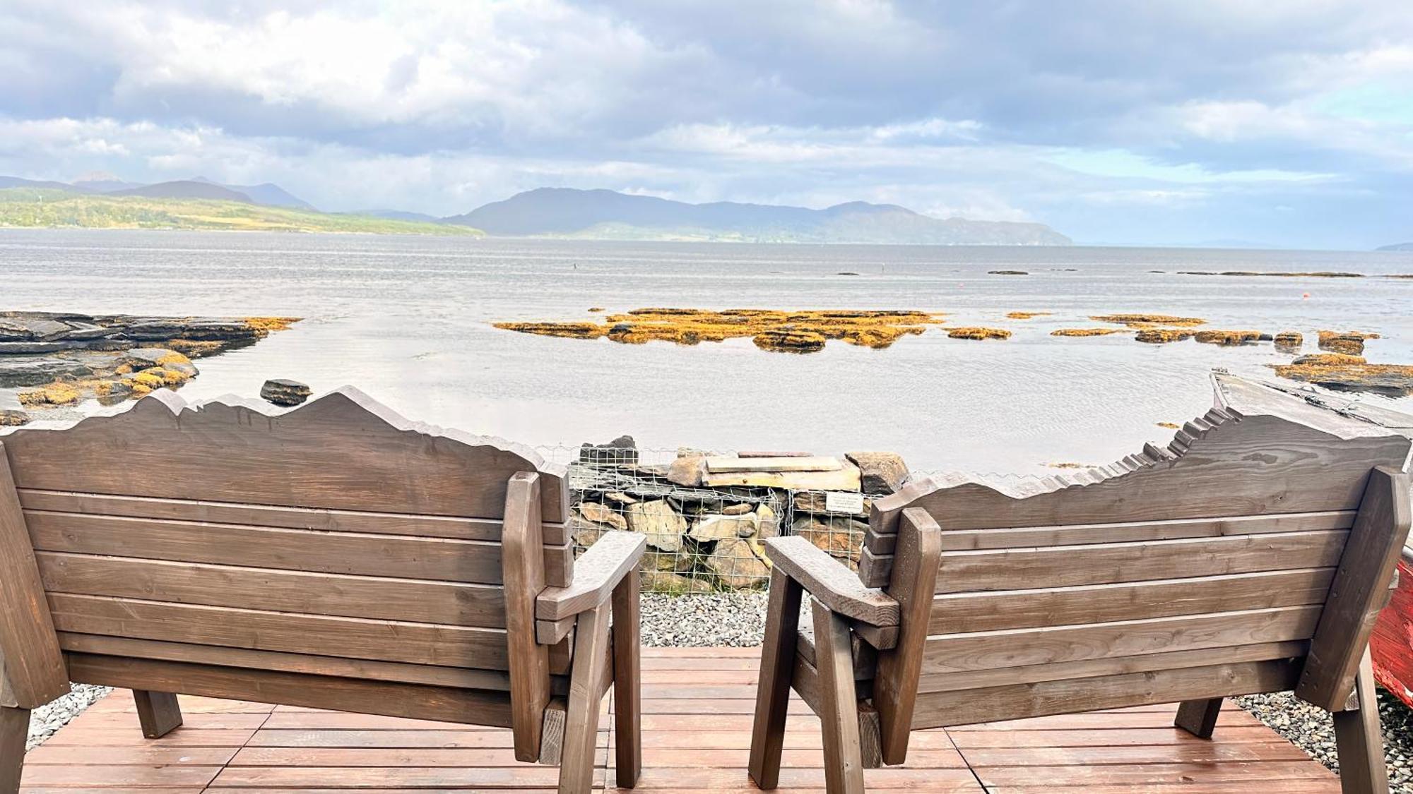Carnmhor, Isle Of Skye - Stunning 242 Year Old Cottage On Its Own Sea Shore! Breakish Extérieur photo